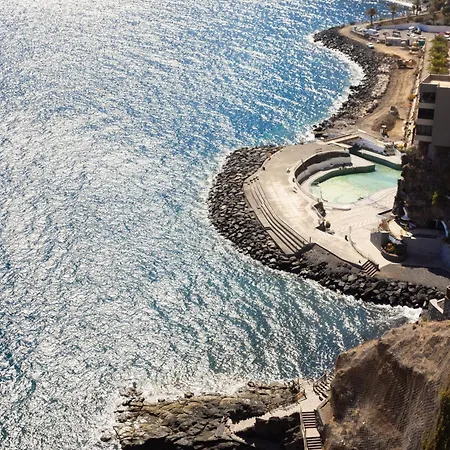 Home2book Bright Apt & Panoramic Sea View